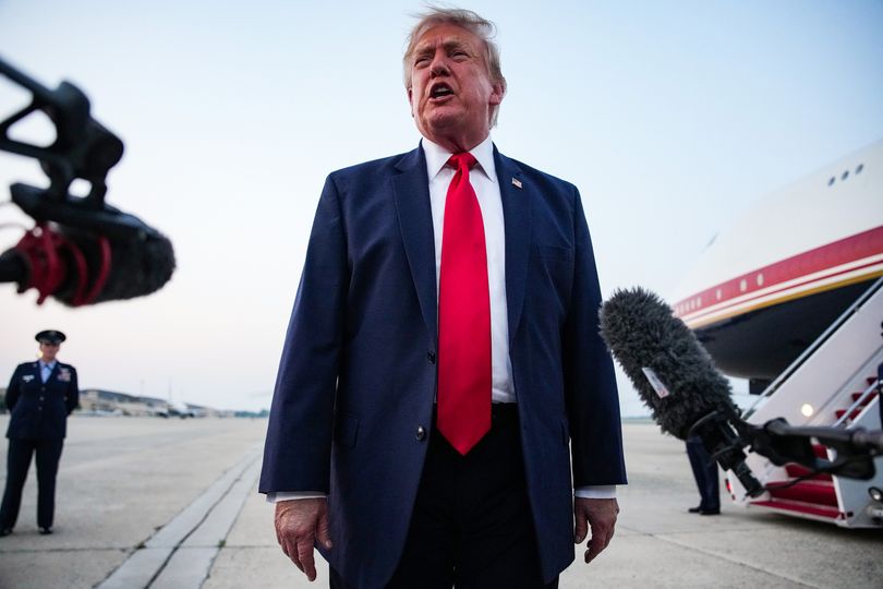 Donald Trump risks fresh trade war with Canada as he selects 'nuclear option' for tariffs