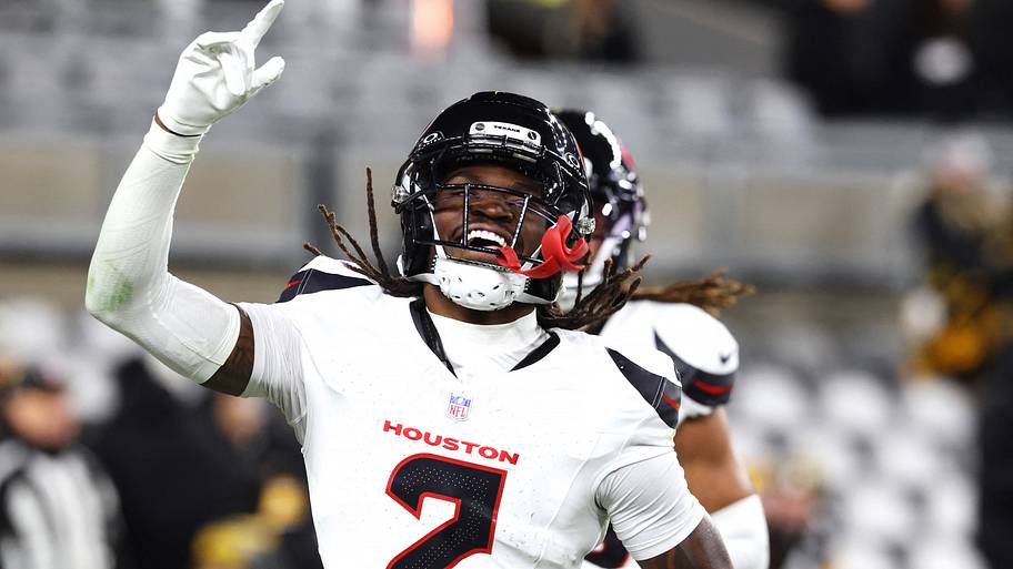 Calen Bullock, Texans.