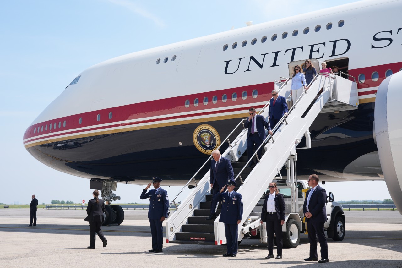 Hegseth Heads to Capitol Hill as Iran War Drums Beat Louder
