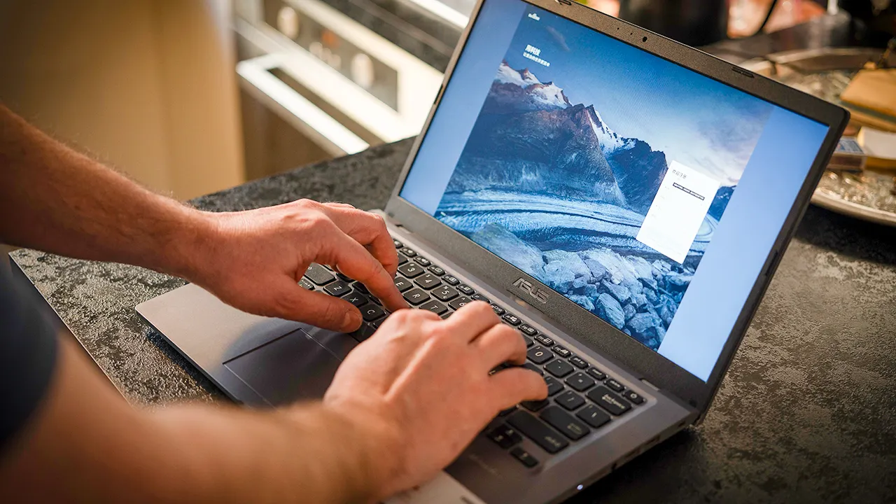 Person finding malware on their computer.