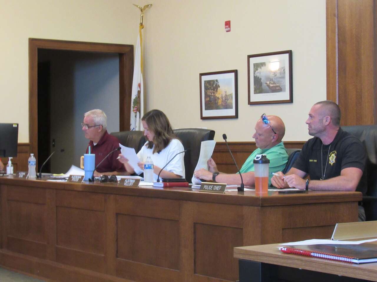 Alton Mayor David Goins returns after a still unexplained absence from meetings