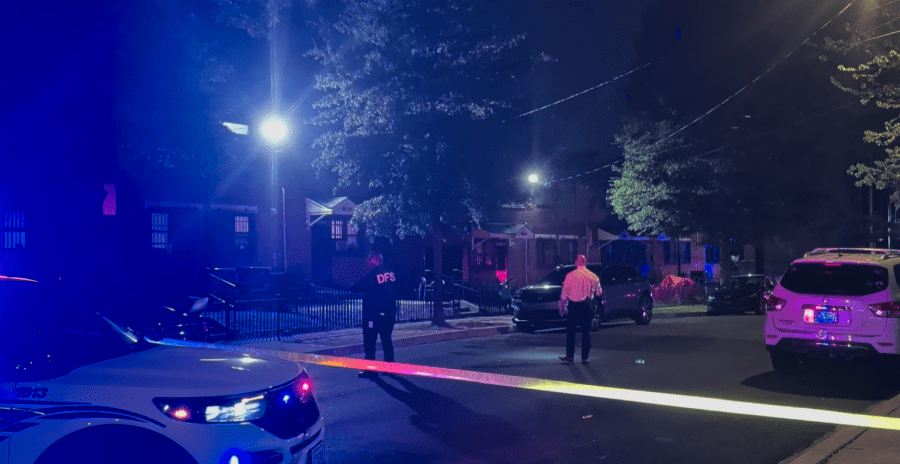 3 hospitalized after shots fired from vehicles in Northeast DC: Police