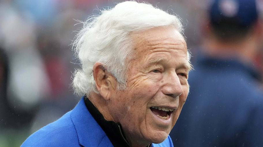 Robert Kraft just made his stance on Mike Vrabel's Patriots future crystal clear