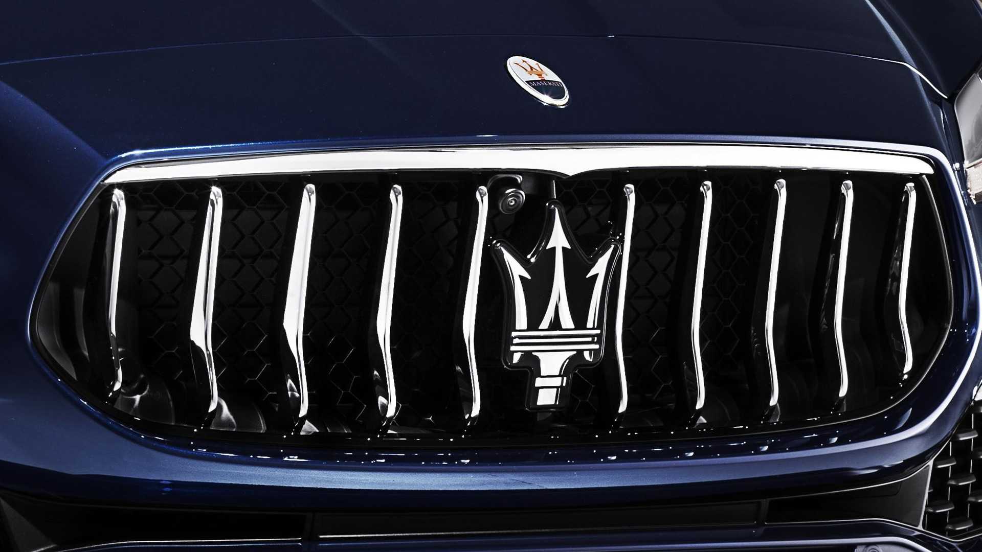 2020 Maserati Quattroporte Grille