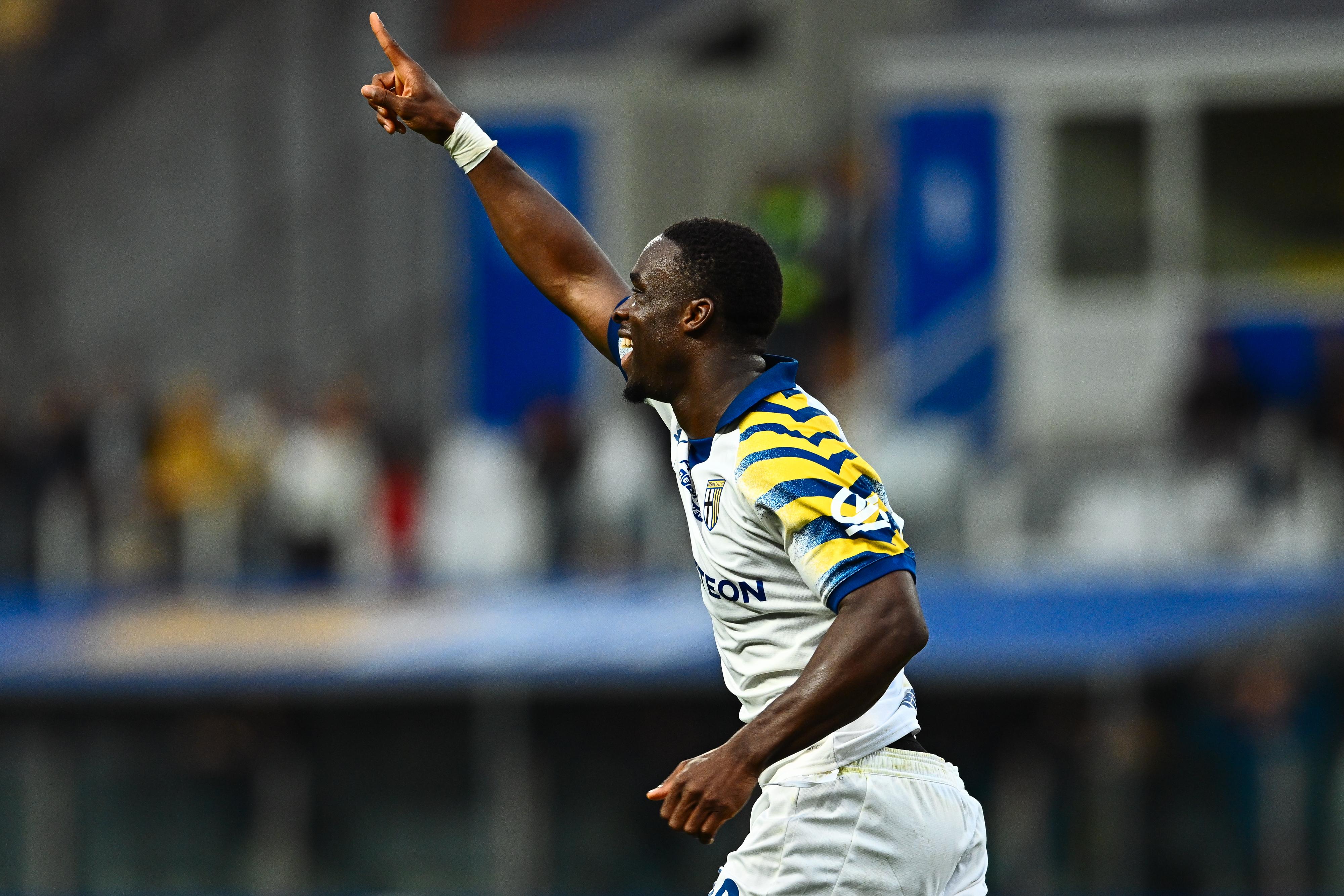 Newcastle linked with Parma midfielder after Johan Manzambi setback