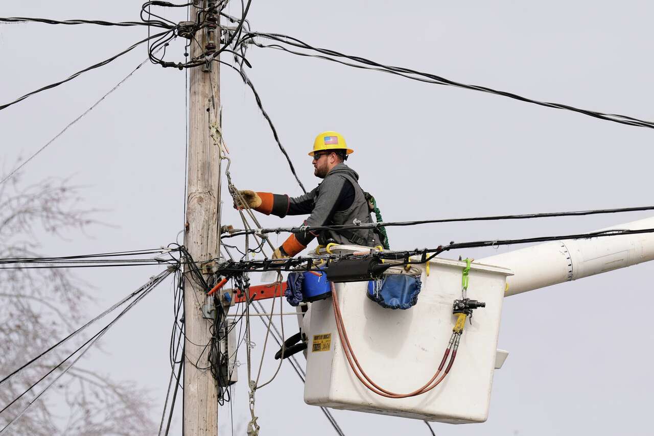 Texas electricity companies are playing games. Most customers don't even know they're losing.