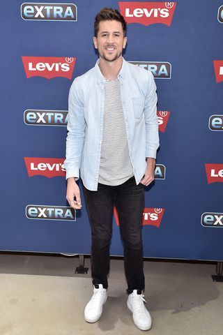 Jordan Rodgers visits