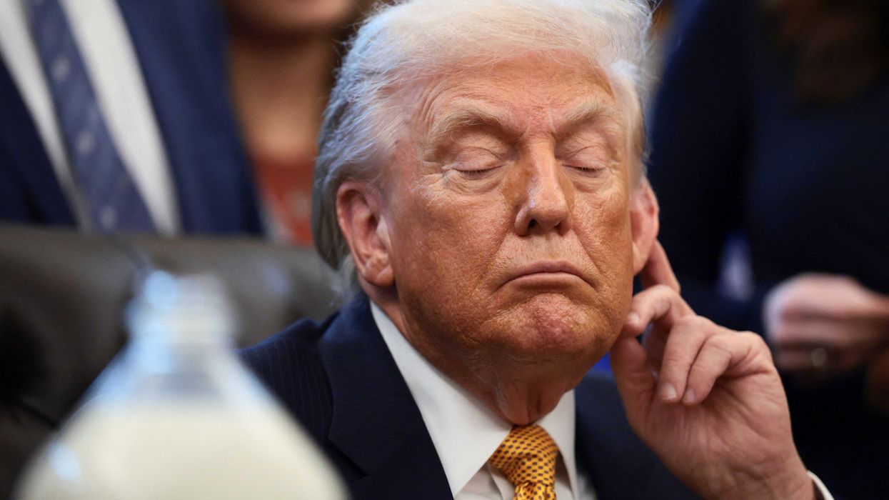 Two-timing Trump official is admin's weak link — and should be Dem's core target: analyst