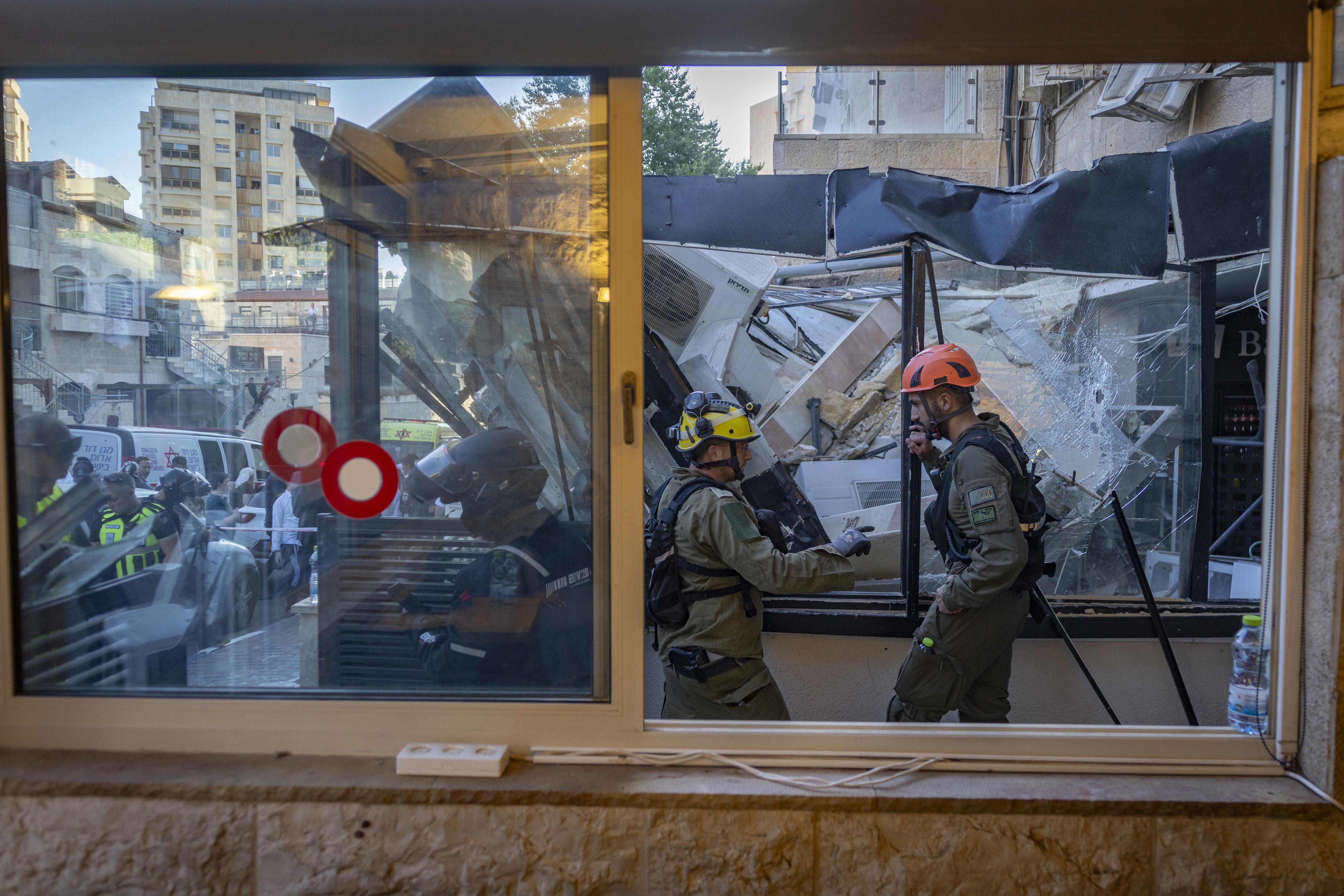 Deadly Jerusalem balcony collapse victim named as Barry Levitt