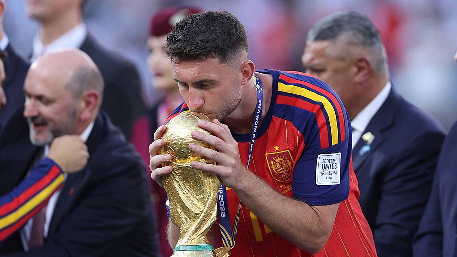 Barcelona 'contact' World Cup winner to replicate dream partnership