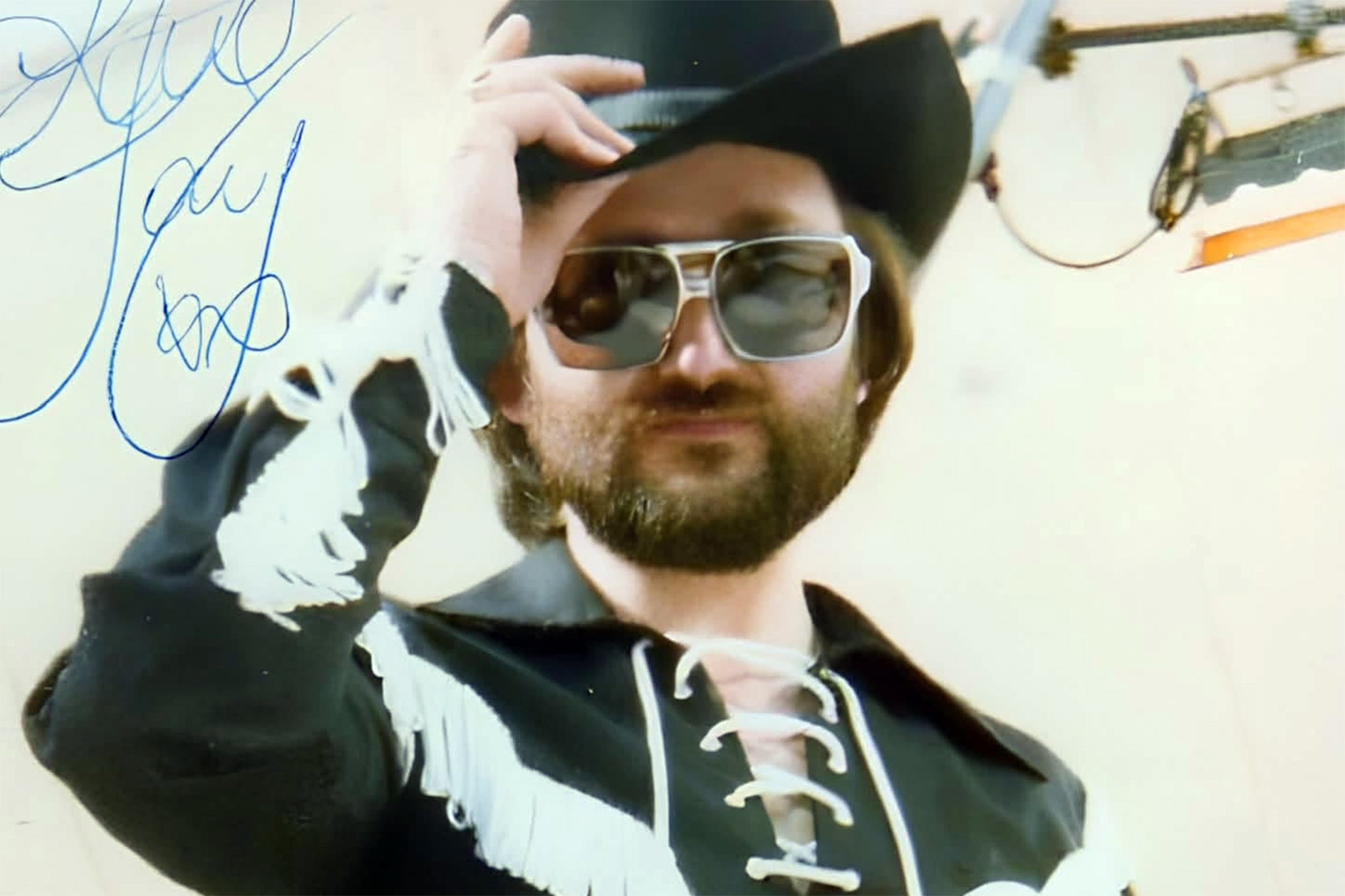 Thorpe performed with the band from 1974 to 1979, alongside Alan Williams, John Richardson, Pete Arnesen, Mick Clarke and Bill Hurd (Tony Thorpe)