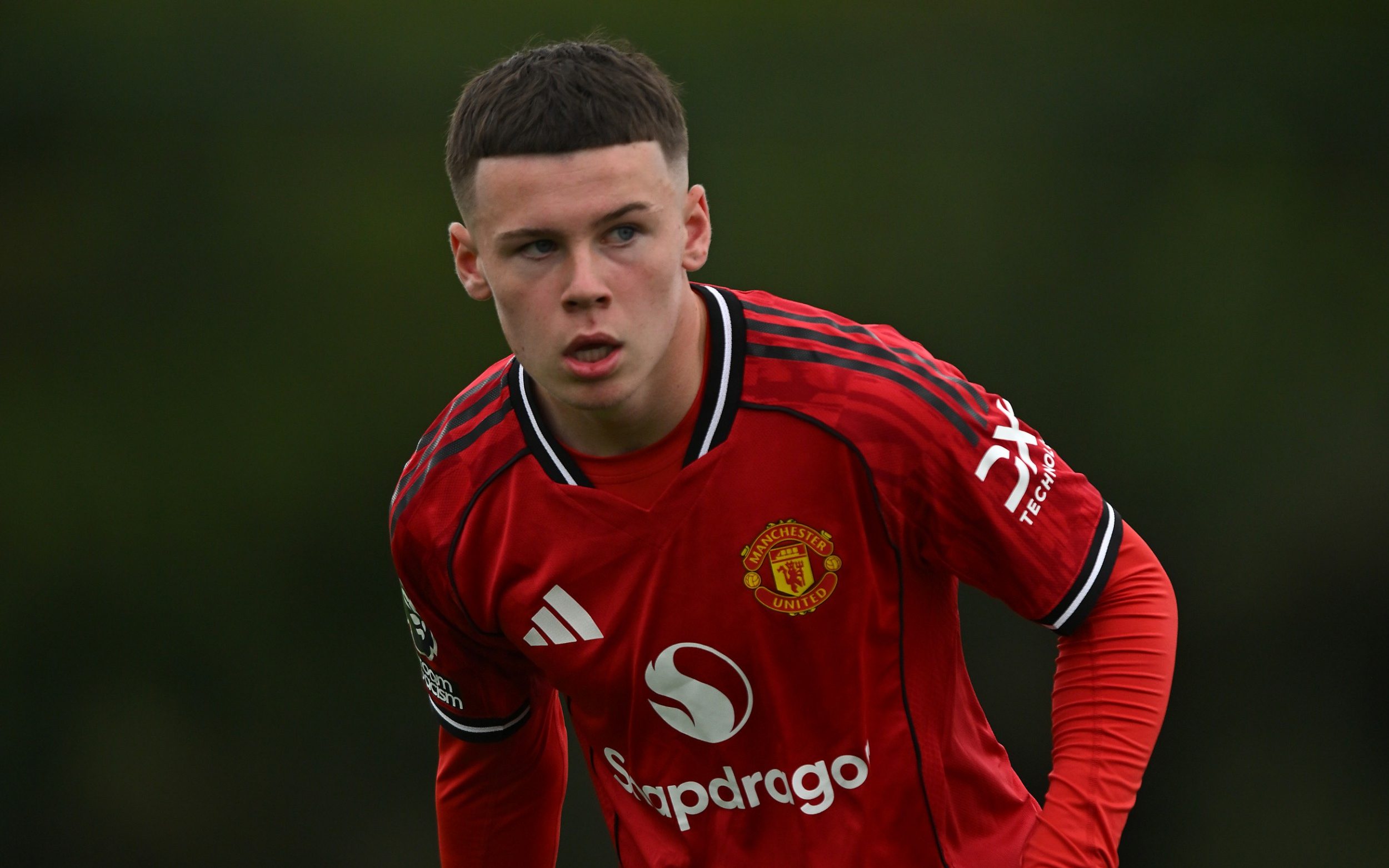 Kai Rooney playing for Manchester United in the Under 18 Premier League in August 2025