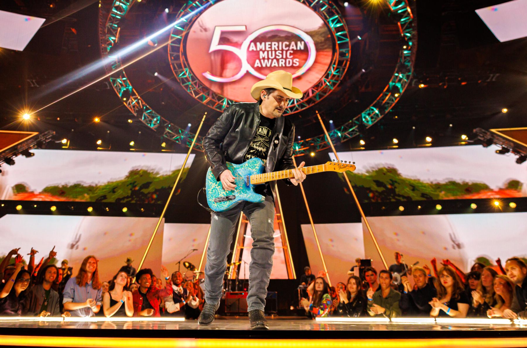 Brad Paisley on 'cat-and-mouse game' at Taylor Swift/Travis Kelce wedding