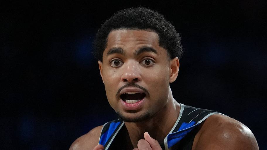Mavericks' Jett Howard move ignores a problem that doomed them last season