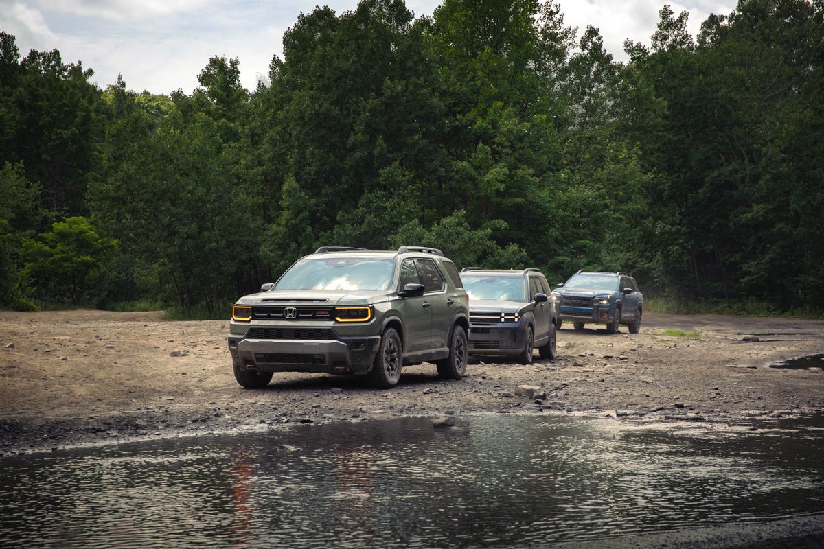 2026-soft-roader-comparison-2026-outback-passport-sante-fe-45.jpg