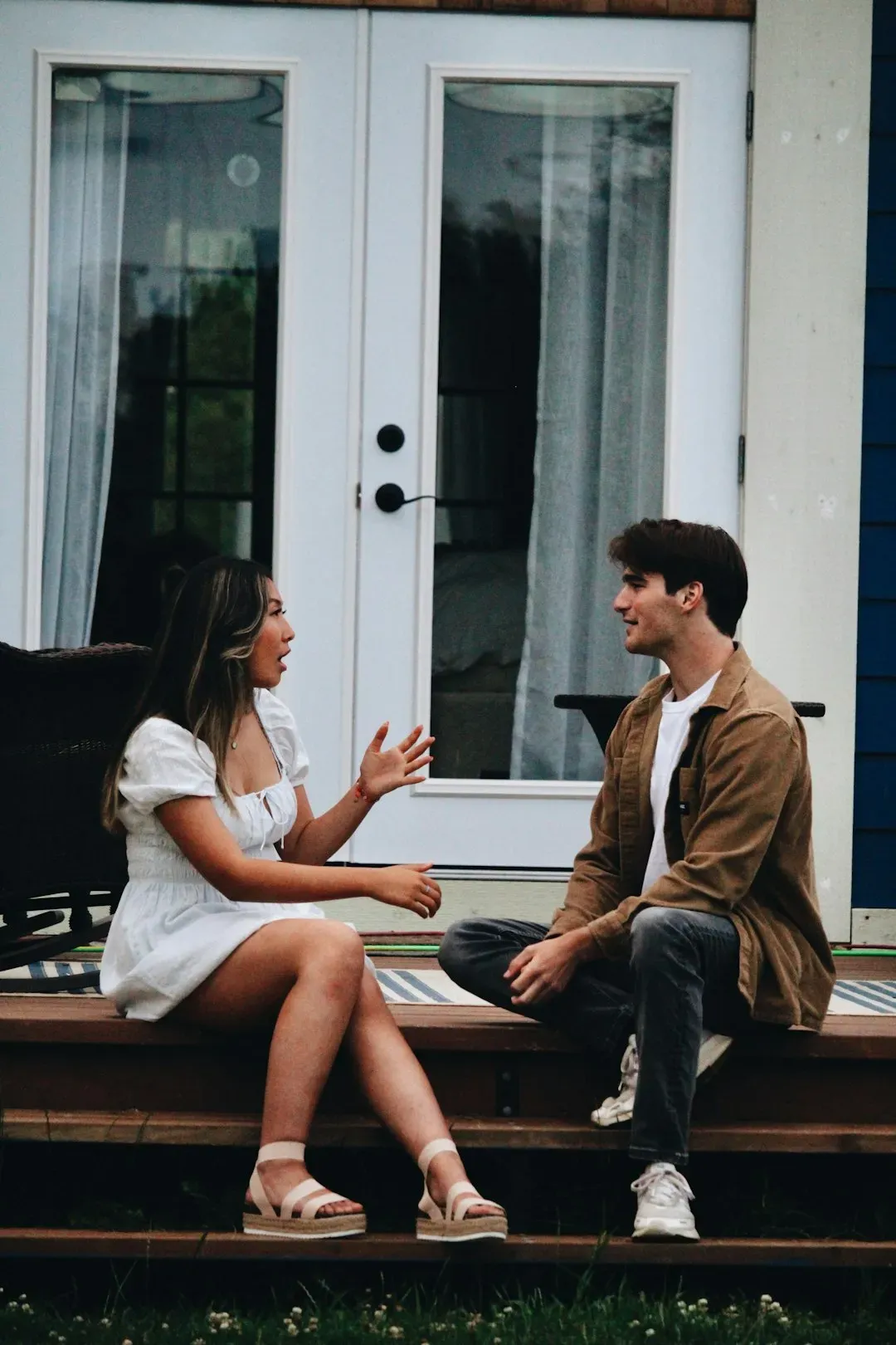 2. Letting contempt creep into how you speak to each other (Image Credits: Unsplash)