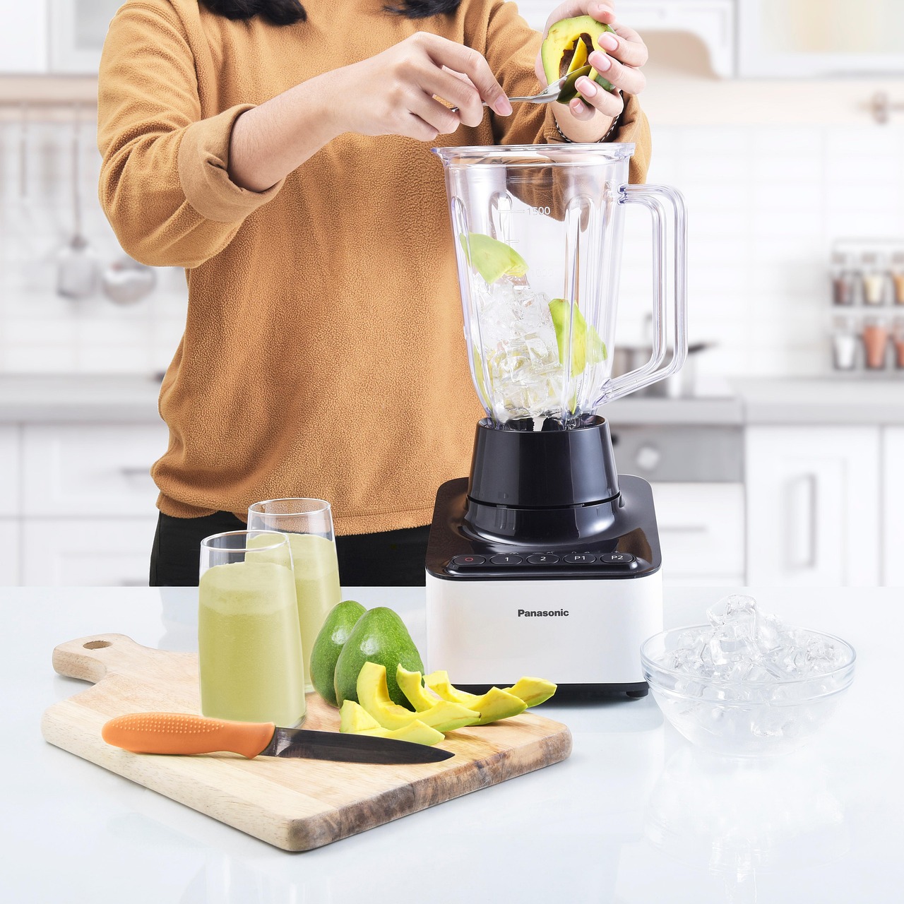2. A Food Processor (Image Credits: Pixabay)