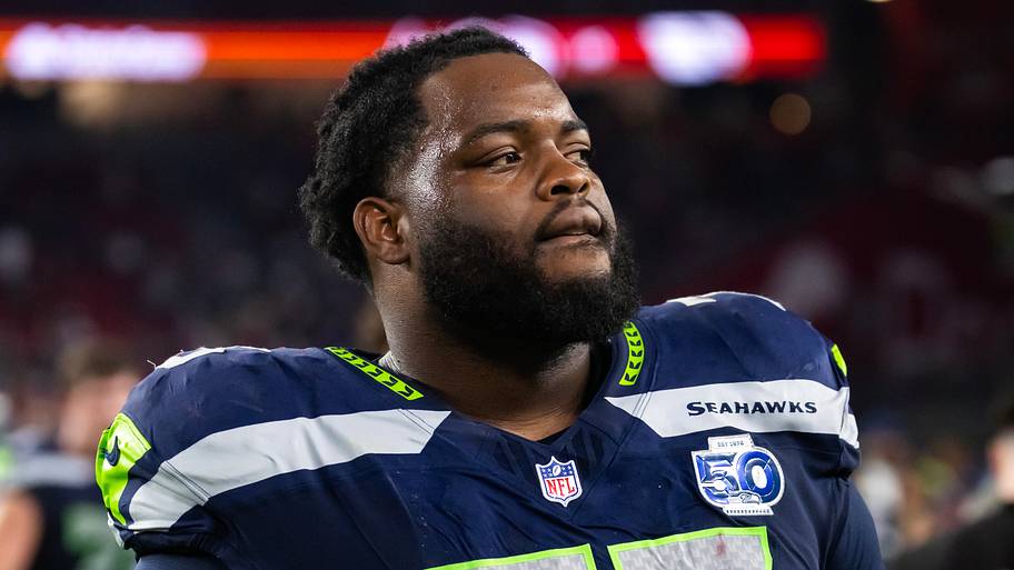 Seattle Seahawks guard Anthony Bradford against the Arizona Cardinals
