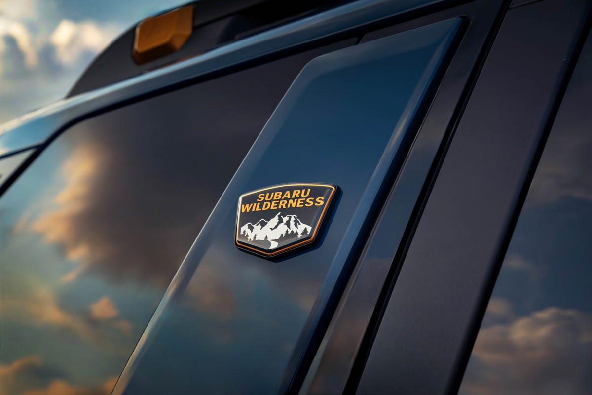 2026 Honda Passport TrailSport Elite, 2026 Hyundai Santa Fe XRT, 2026 Subaru Outback Wilderness: Pics