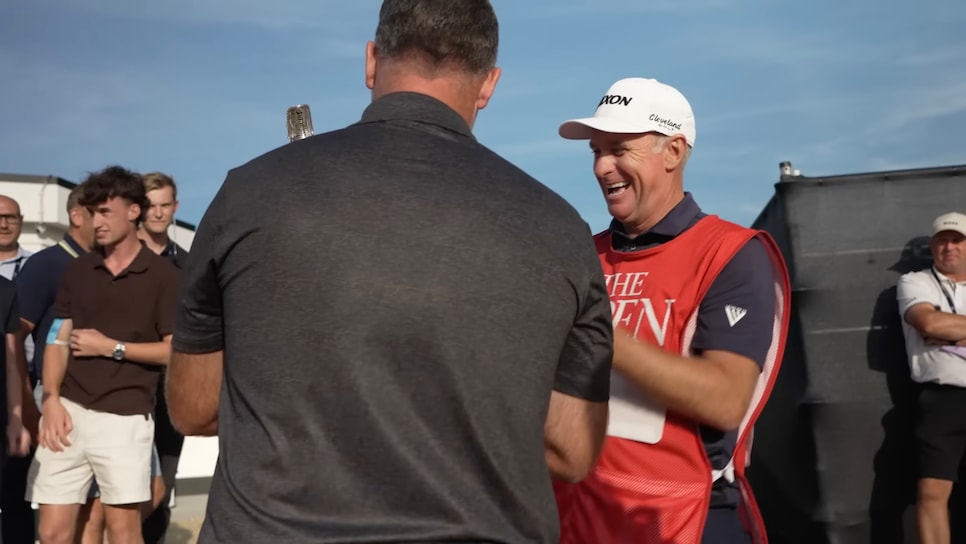 /content/dam/images/golfdigest/fullset/kennedy/JK_CanITouchIt.jpg