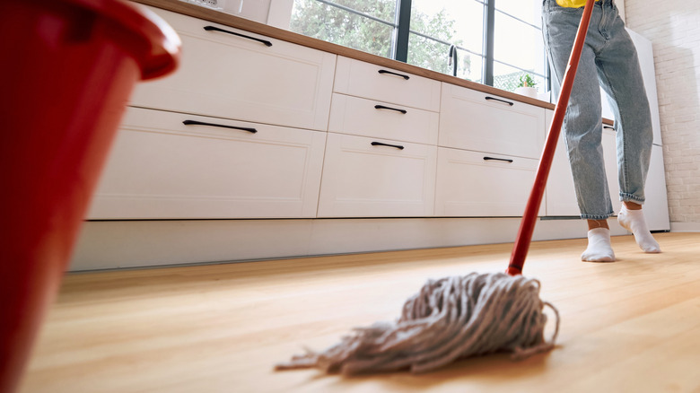 Mistakes Everyone Makes When Cleaning Their Vinyl Plank Floors