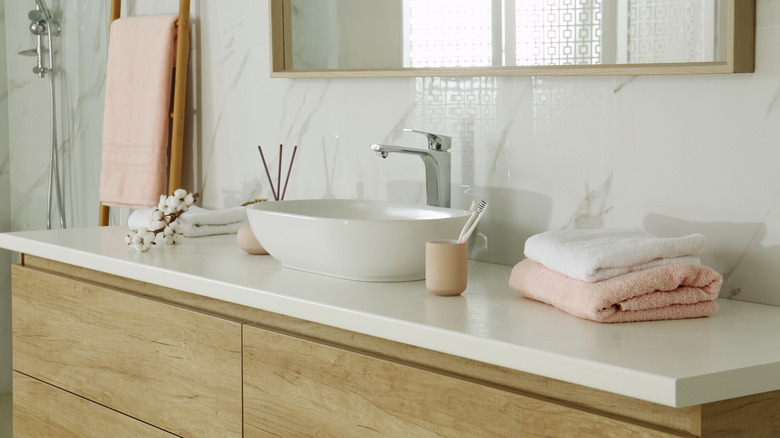 How To Deep Clean Your Bathroom And Keep It Clean