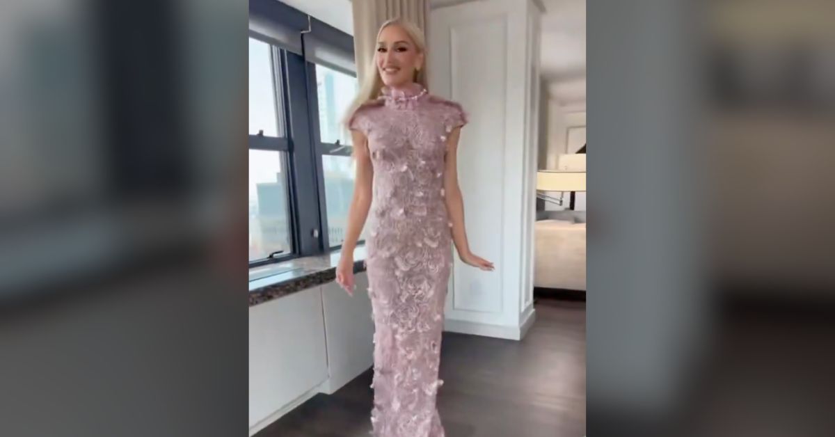 Blake Shelton and Gwen Stefani dress to the nines to celebrate 5th wedding anniversary