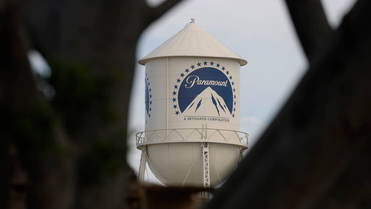 Paramount's Warner deal is suddenly in real trouble