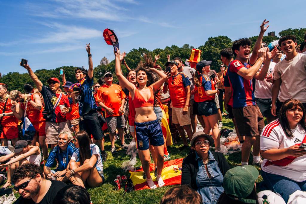 2026 FIFA World Cup Viewing Party: What Fans Were Wearing