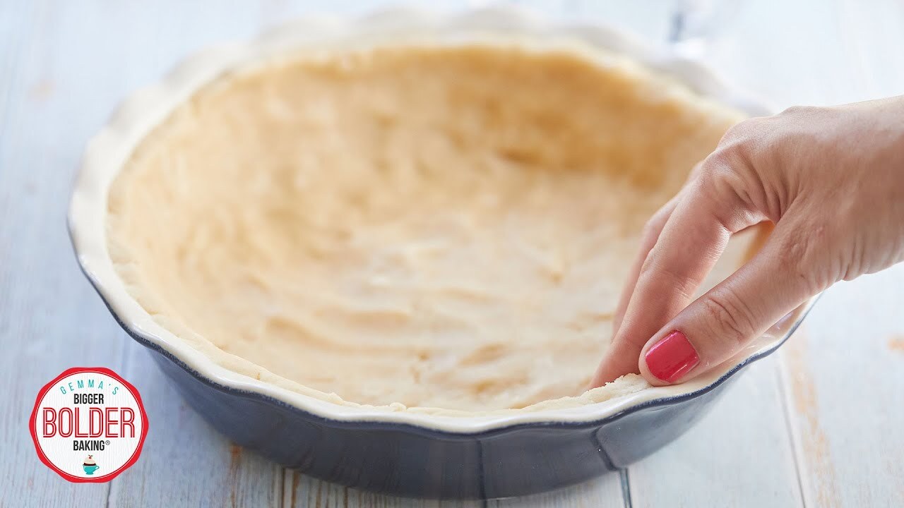 How to make a 5-minute pie crust with no rolling or special equipment
