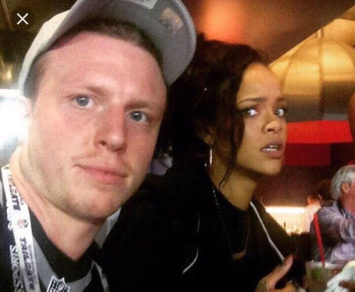 34 Times Fans Asked For Photos At The Worst Possible Moment