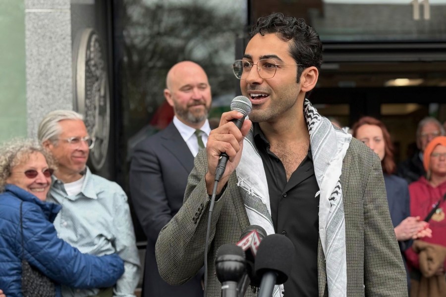Appeals court says judge should not have released Mohsen Mahdawi