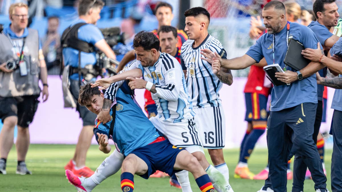 Gary Neville and Alan Shearer criticize Leandro Paredes for unsportsmanlike conduct after World Cup loss
