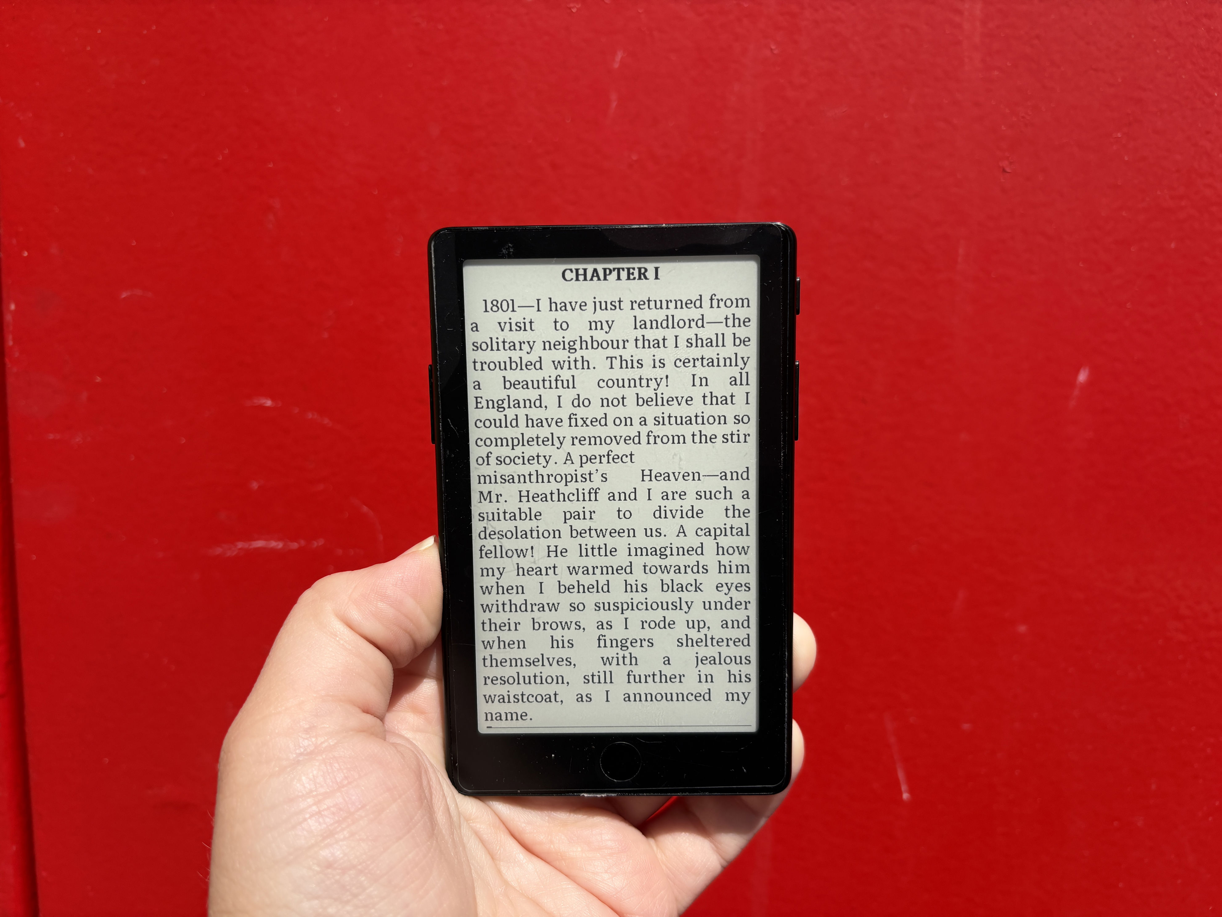 The Xteink X4 Pro could be the tiny e-reader of your dreams