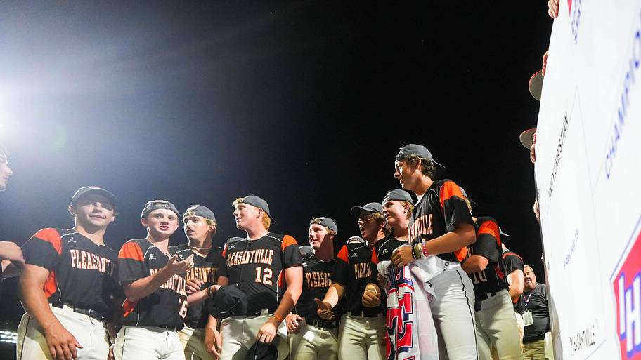 Iowa high school state baseball: Weather causes problems on diamond