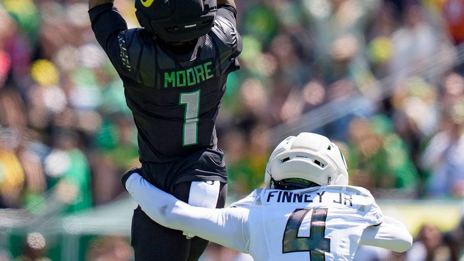 Oregon Ducks evan stewart messiah hampton gatlin balir jalen lott dakorien moore jeremiah mcclellan kendre harrison.