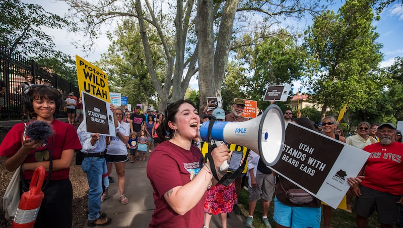 Hundreds protest reductions to 2 Utah monuments