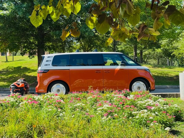 Virginia family took 6 in a VW ID.Buzz for 1,000 miles, and says the EV tradeoff was worth it