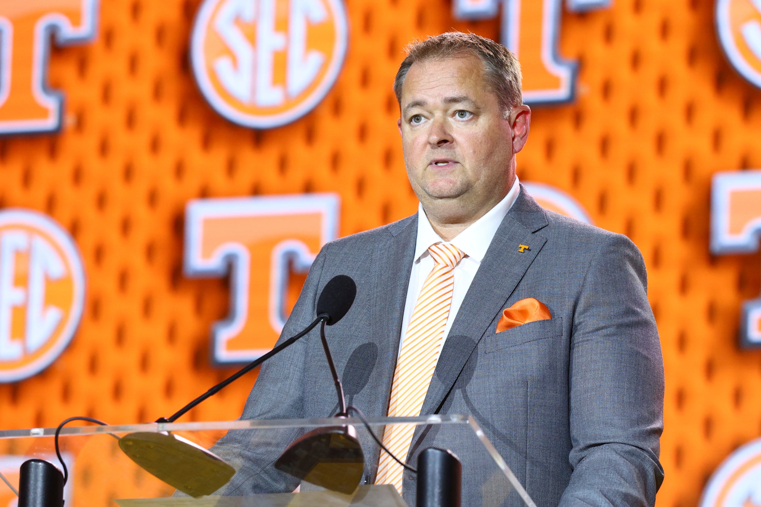 Tennessee Volunteers HC Josh Heupel Makes Wild Statement About Lane Kiffin’s Looming Return to Neyland Stadium