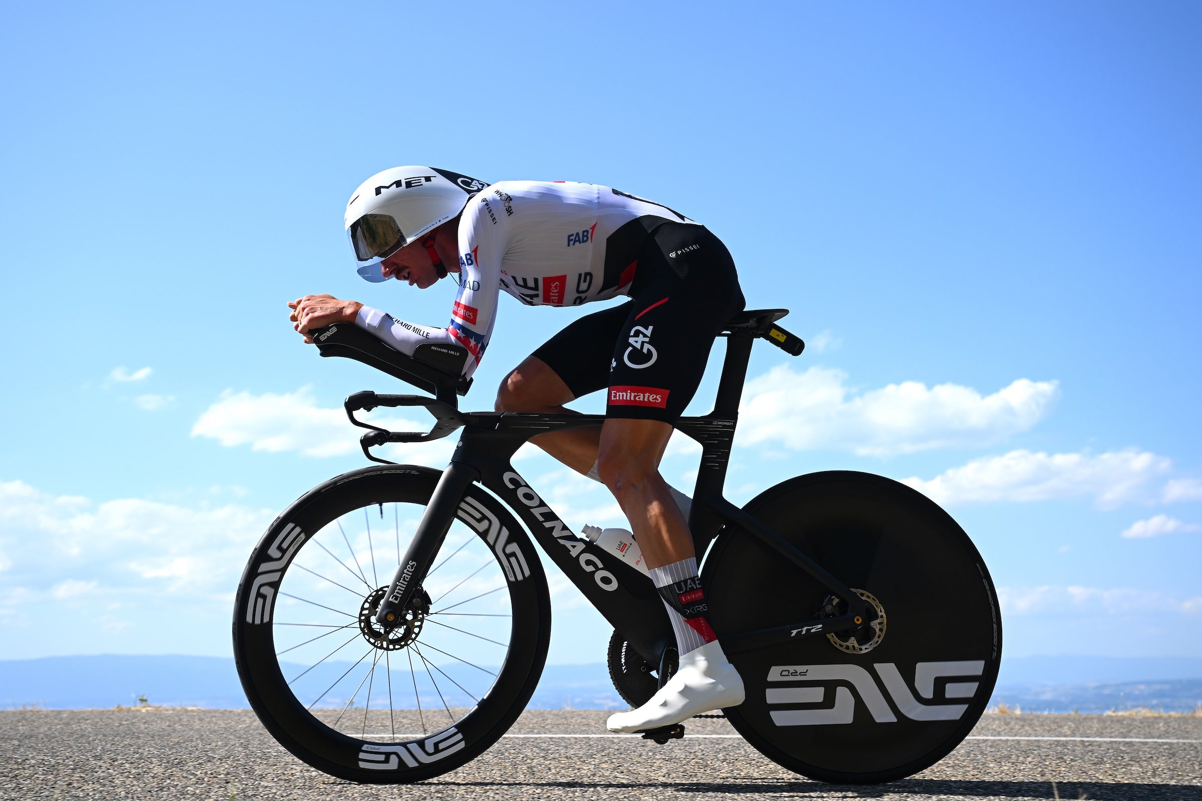 Brandon McNulty hits car prior to Tour de France TT start