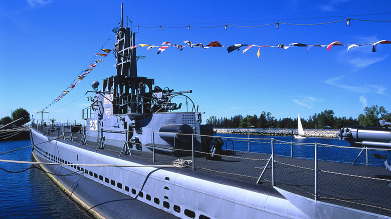 Legendary WWII submarine crosses Lake Michigan for first repairs in 50 years