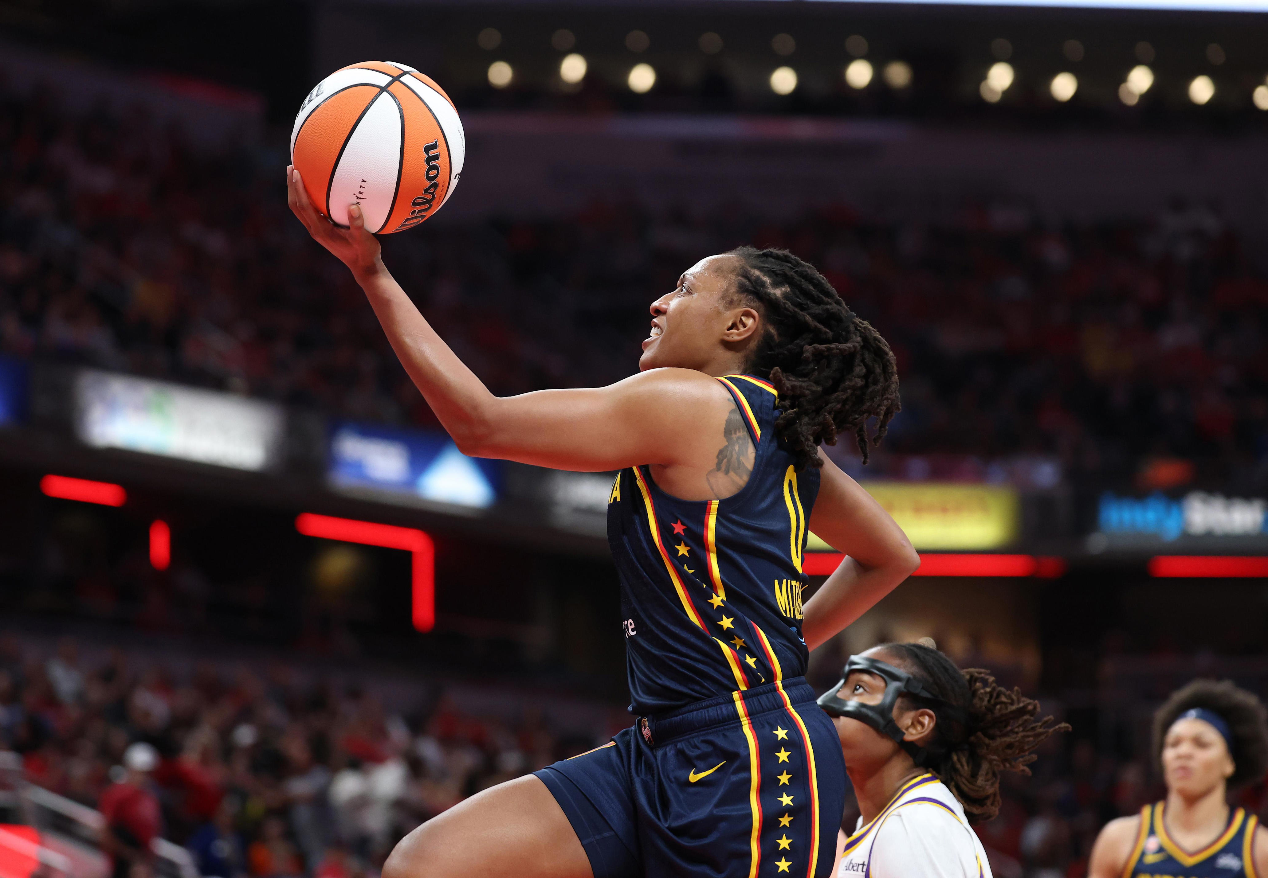 Can one of these WNBA stars become the third-ever member of the 50-40-90 club?