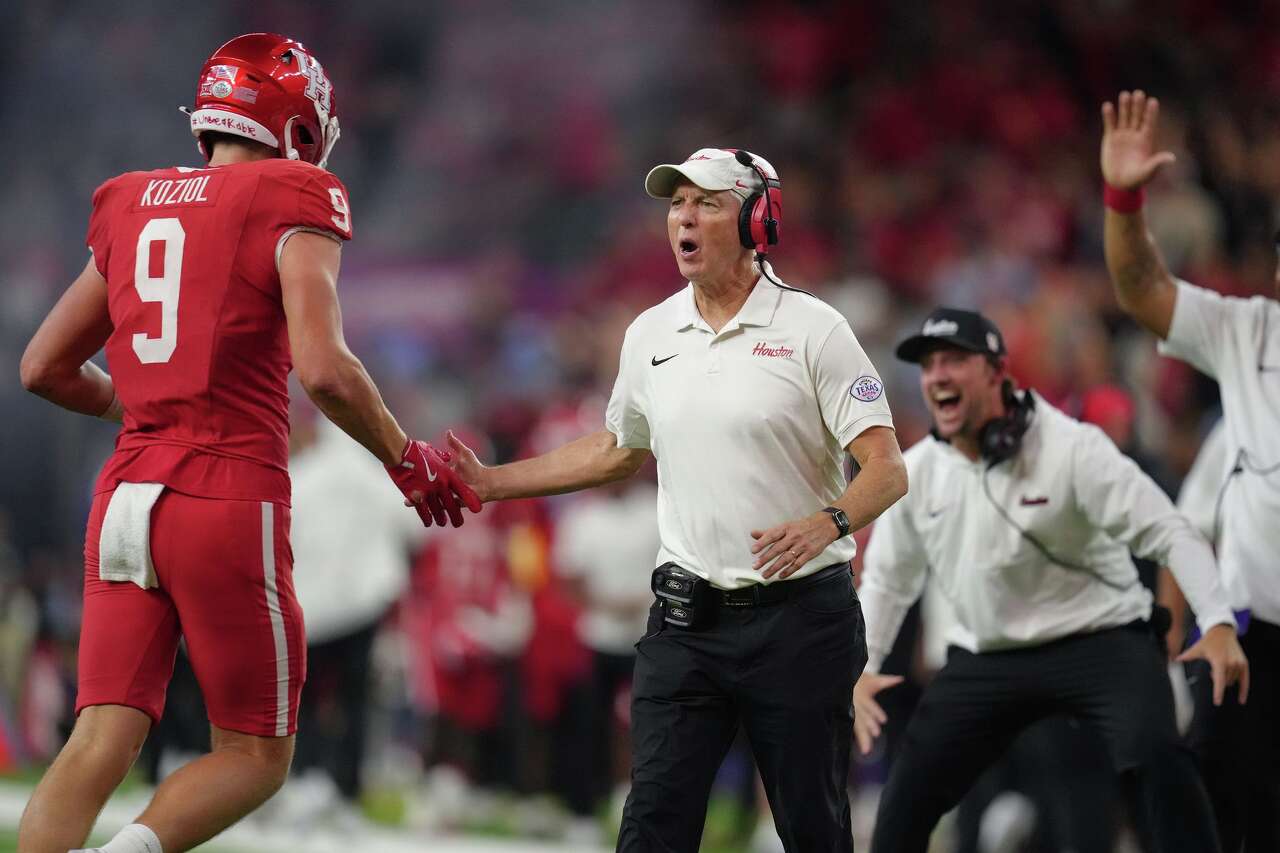 UH coach Willie Fritz has more freedom with young talent thanks to new '5 for 5' rule from NCAA
