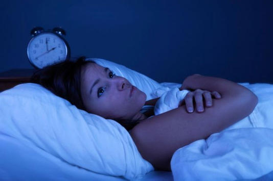 ilustrasi orang yang insomnia. Sumber foto: Freepik