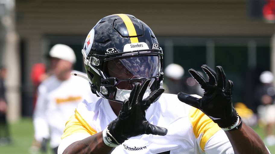 Steelers rookie gives Aaron Rodgers a familiar Davante Adams feeling