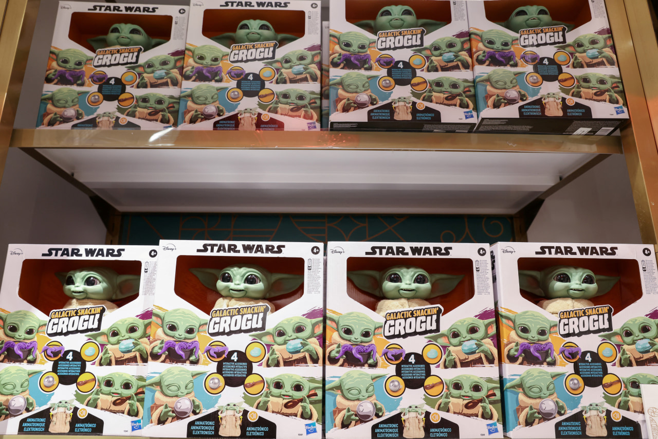 Hasbro Lifts Outlook as Revenue Rises