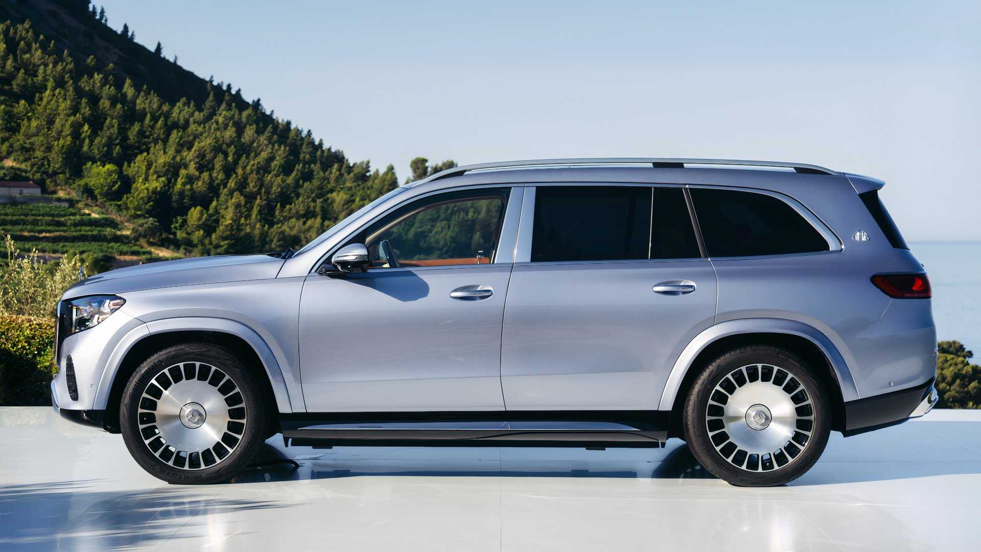 2027 Mercedes Maybach GLS 680 Exterior