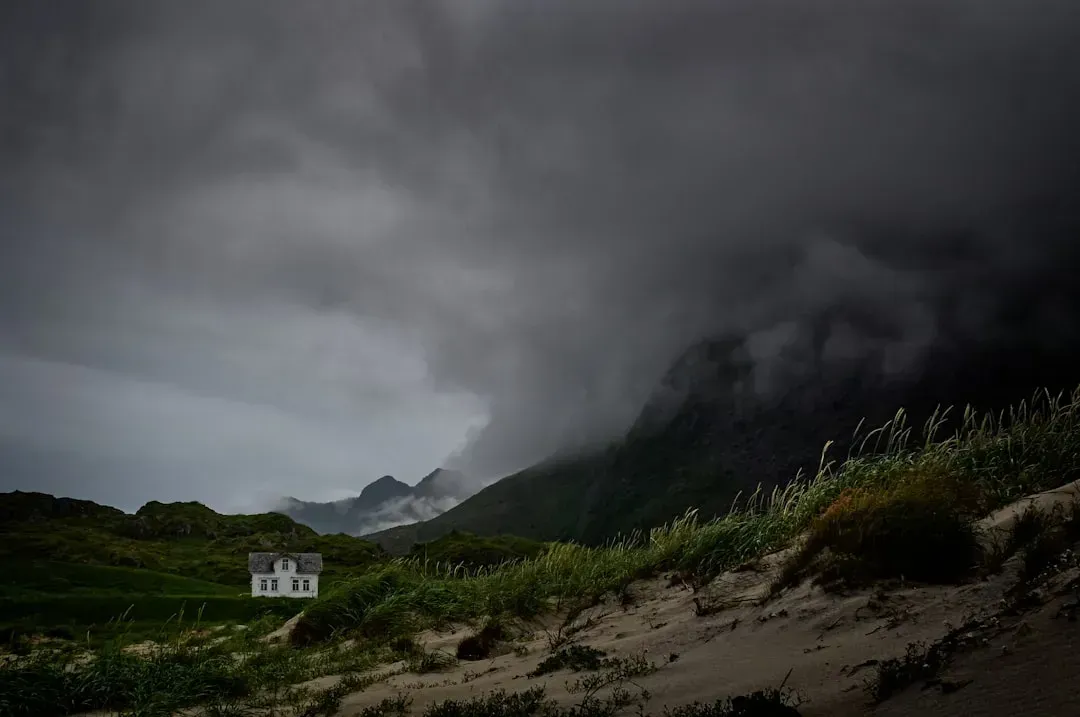 6. Extreme weather felt more intense in a small structure (Image Credits: Unsplash)