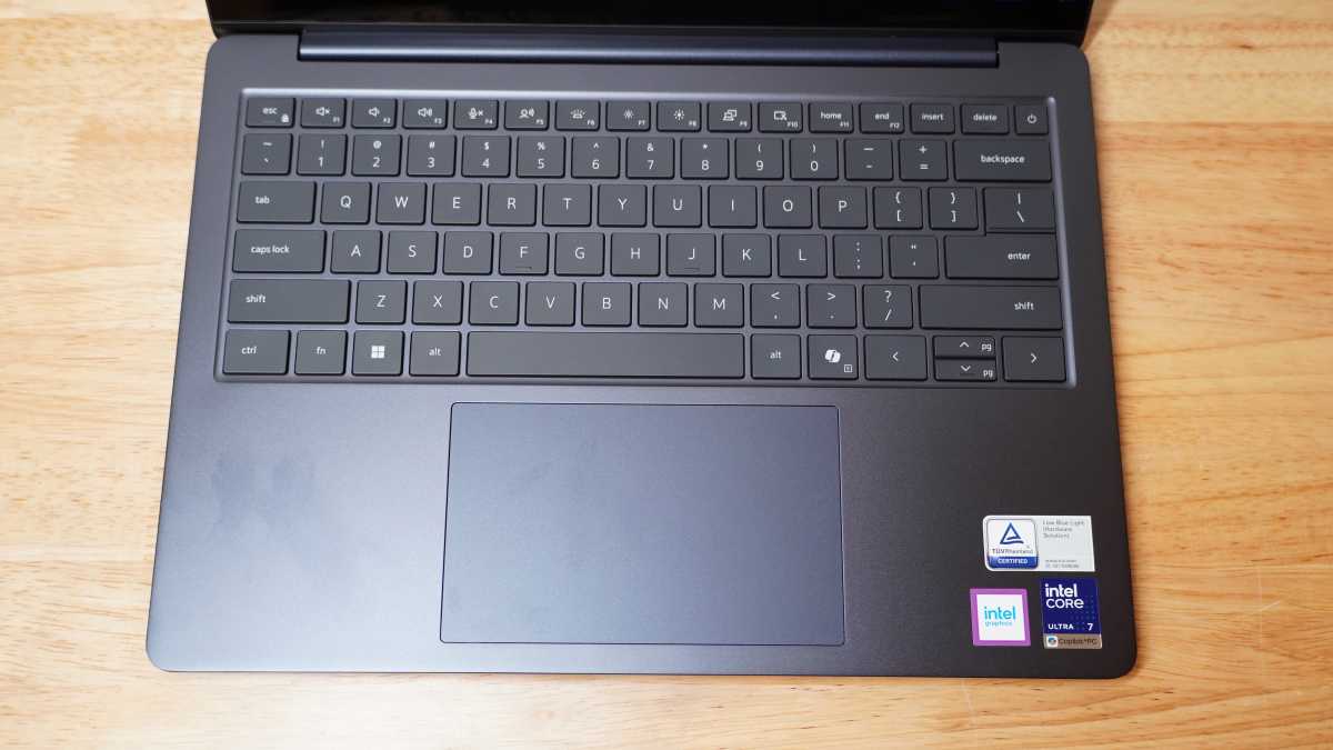 Dell 14S review: Nearly 36 hours of battery life comes with compromises