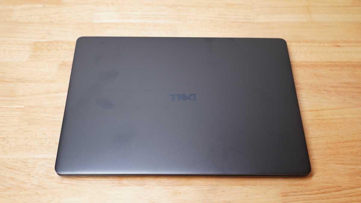 Dell 14S review: Nearly 36 hours of battery life comes with compromises